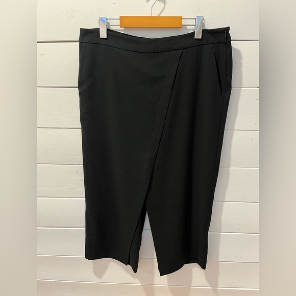📍🖤Black culotte pants with wrap front – Laurèl – Size 12 (CA/US)🖤52/2 - Picture 1 of 11